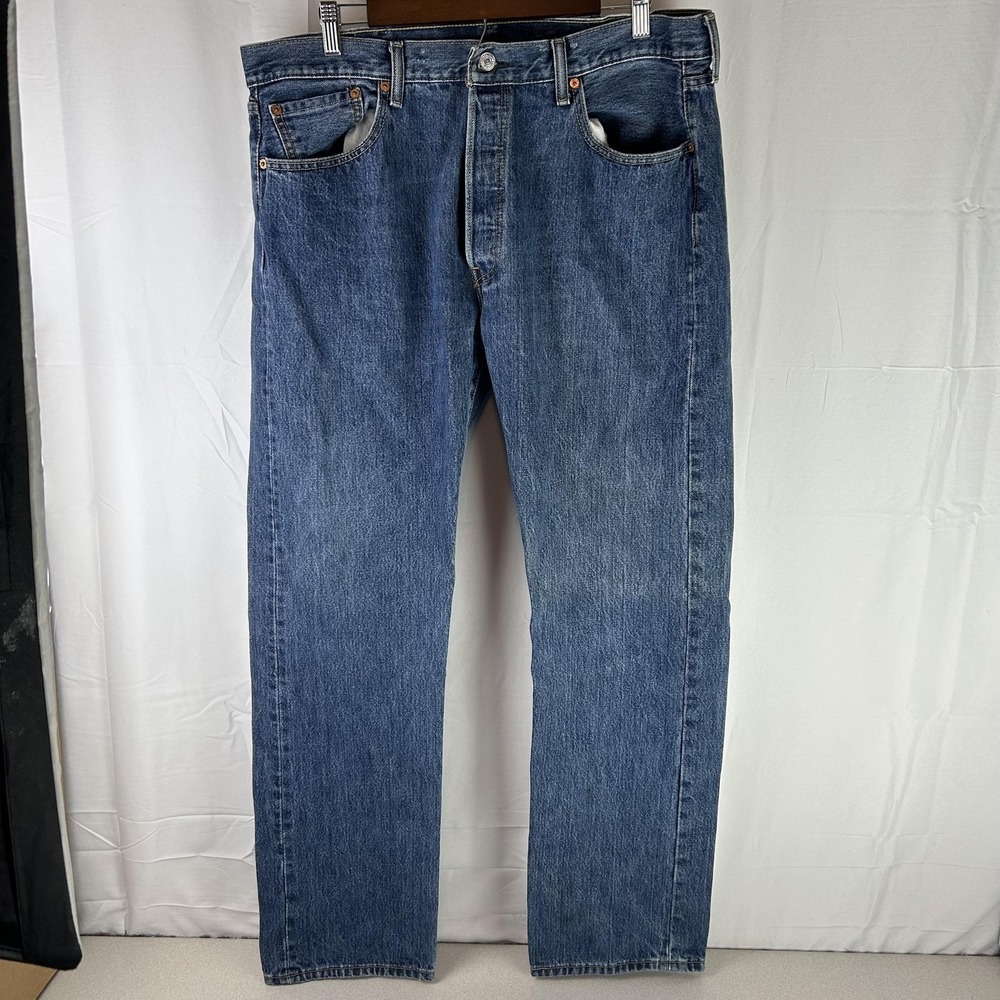 Levis 501 Jeans Mens 38x33 (tag 38x34) Blue‎ Button Fly Straight Leg Denim